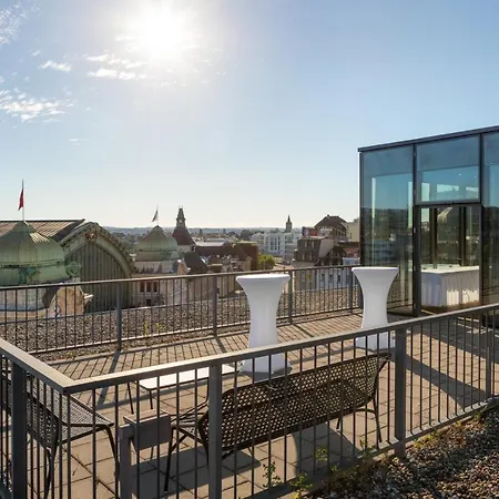 Victoria Hotel 4*